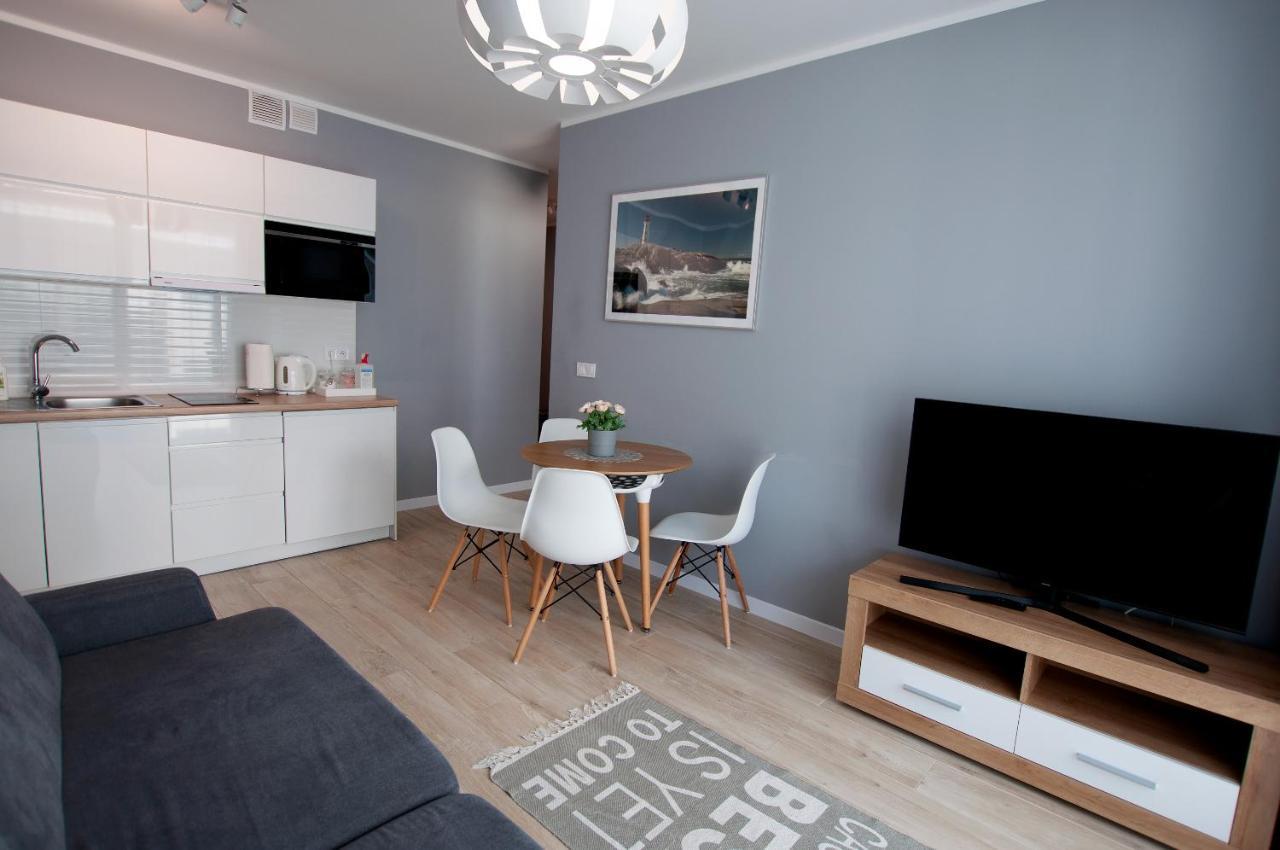 Apartament Ikar - 2 Pokojowy Przy Morzu Z Balkonem Поберово Экстерьер фото